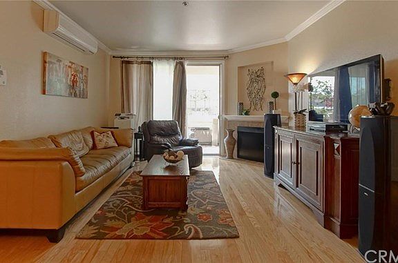 3rd image of 535 Magnolia Ave Unit 103