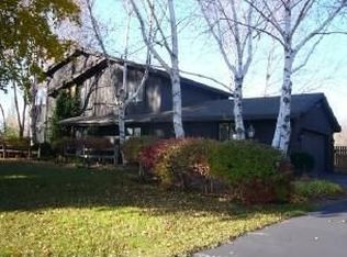 W210N11025 Mountbrooke Dr, Germantown, WI 53022