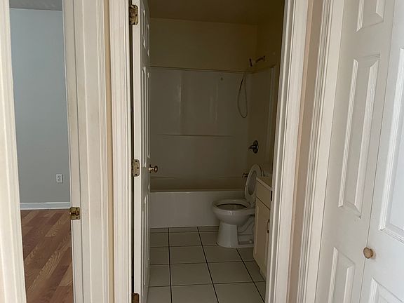 5th image of 2522 Mumphrey Rd #7