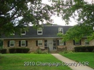 912 Crescent Dr #1, Champaign, IL