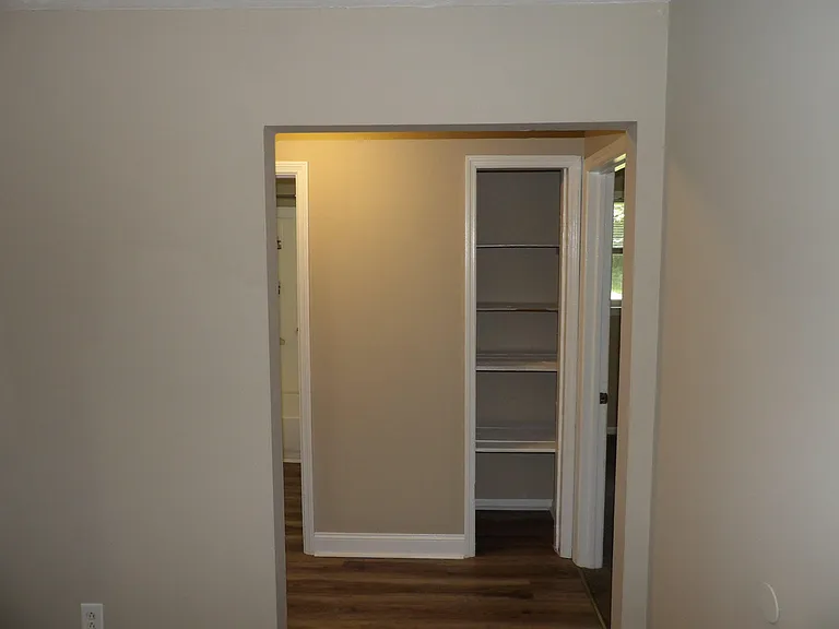 139 Lawrence St — Photo 20