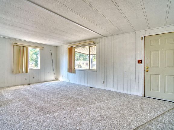 5th image of 1212 Mackay Ct