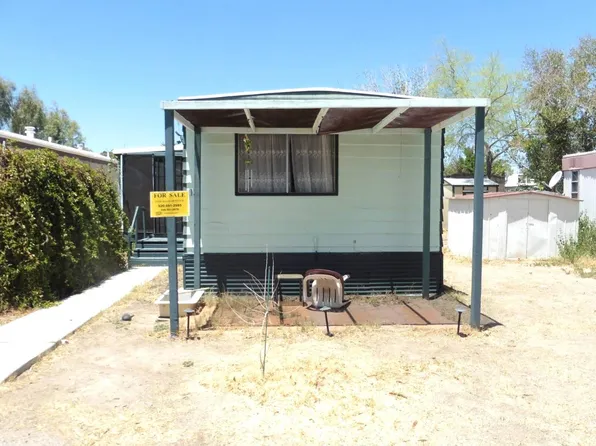 3201 E Greenlee Rd Trailer 15, Tucson, AZ 85716
