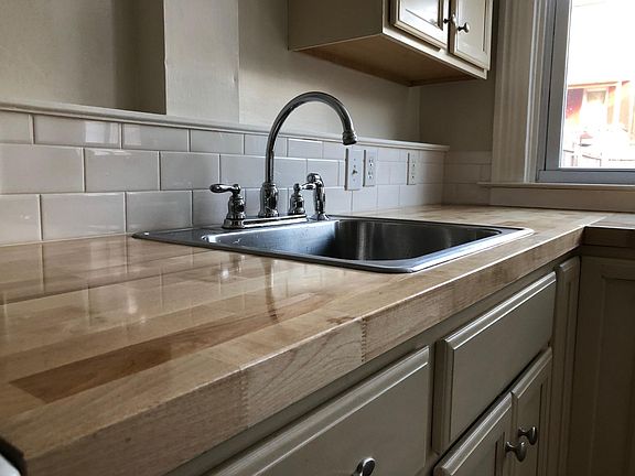 beautiful butcher block counters.