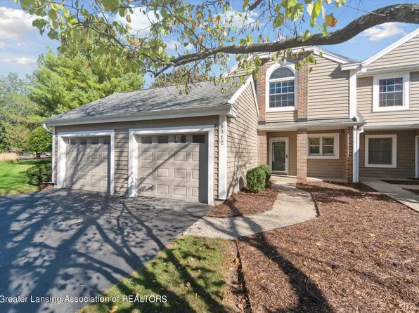 6312 W Lake Dr, Haslett, MI 48840