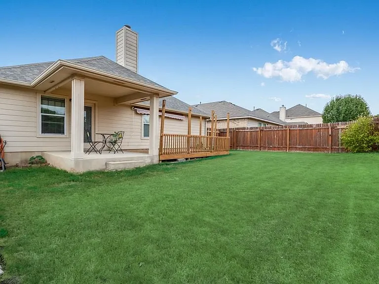 1261 Rainbow Parke Dr — Photo 18