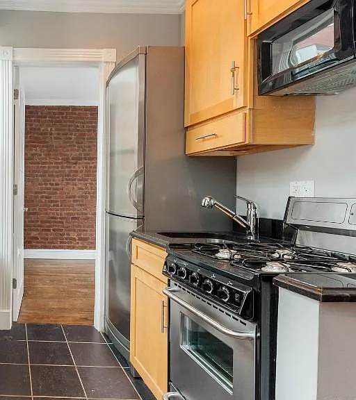 416 E 13th St #5F — Photo 3