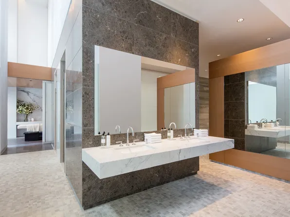 432 Park Avenue image 28 of 36