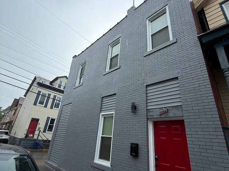 2100 Lautner St — Photo 1