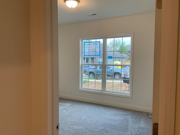 3rd image of 3011 Rosewood Dr
