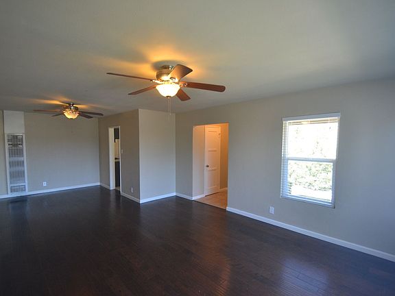 4th image of 2125 W 108th St