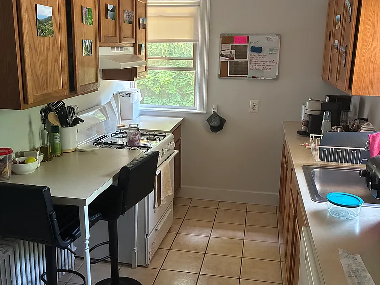 8-Kitchen