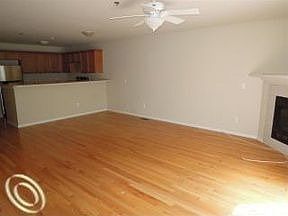 5th image of 3413 Baldwin Woods Dr #1