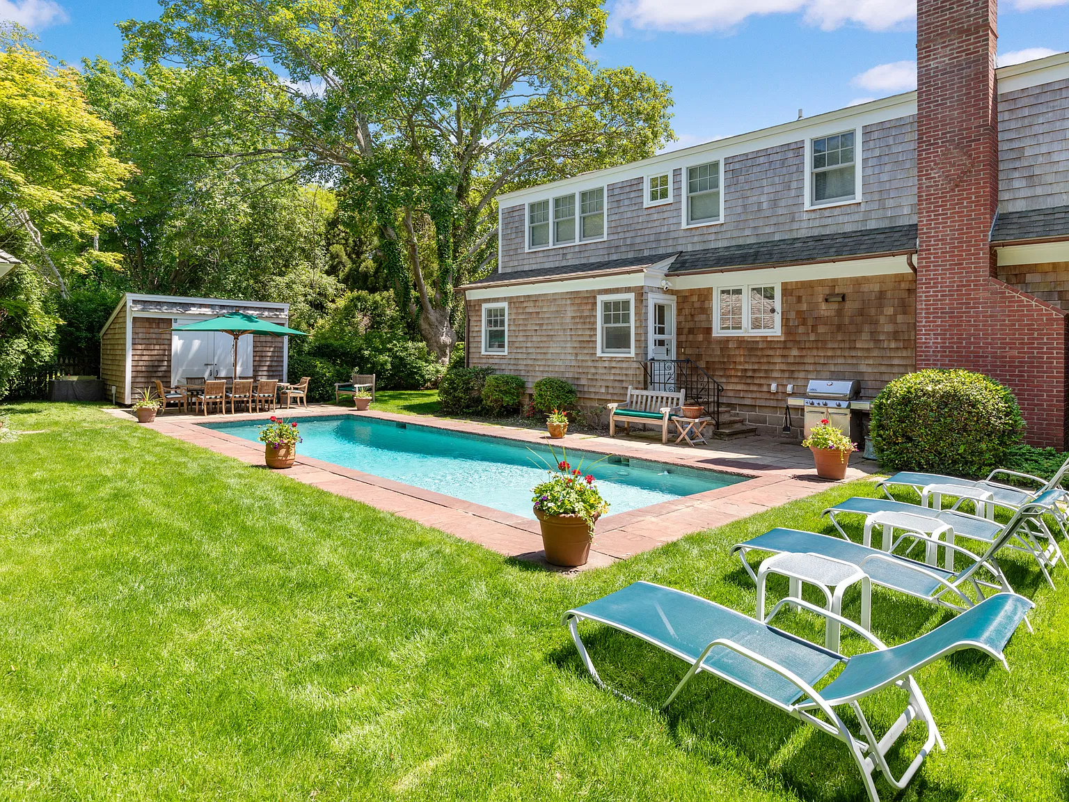 East Hampton Village — Photo 2
