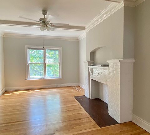 5th image of 4452 N Winchester Ave APT 2