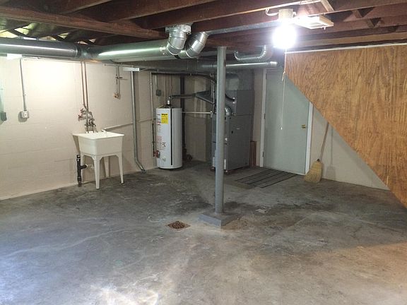 Full Basement Newer Furnace and Hot Water Tank