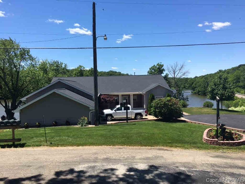 1st image of 1048 W Shore Dr