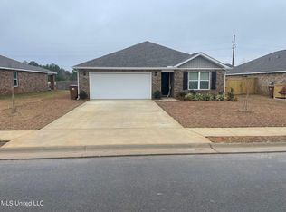 10077 Woodbury Dr, Gulfport, MS 39503