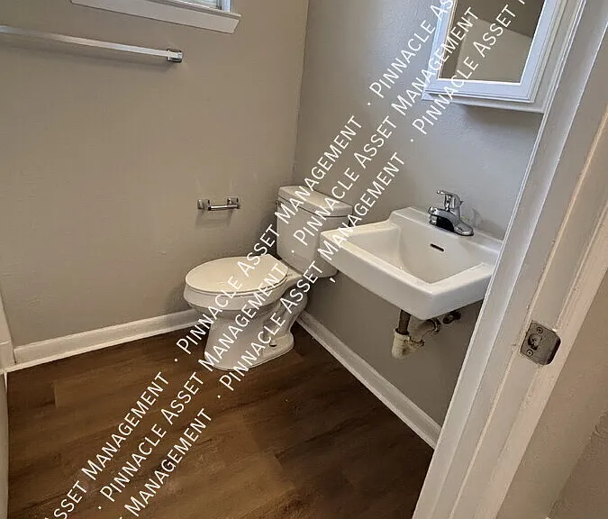 208 Valley View Ave #2 — Photo 9