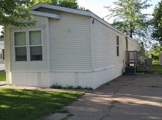 2300 79th Ave W, Rock Island, IL