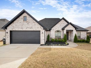 9641 Oak Forest Ln, Sherwood, AR 72120