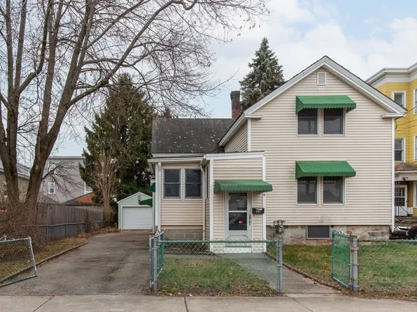 18 Dracut St, Lawrence, MA 01843