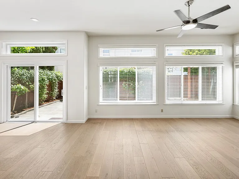 4 Mandalay Ct — Photo 9