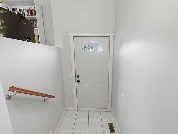 4th image of 3602 E Cedarille Dr SW