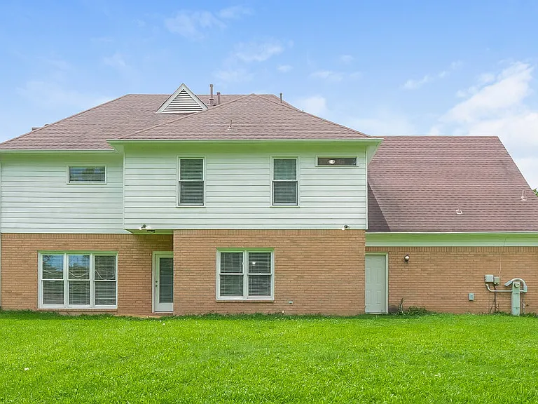 1776 Lichfield Ct — Photo 14