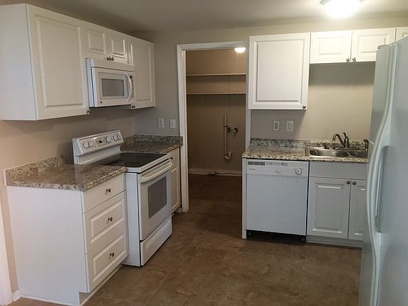 4th image of 6408 N 50th St