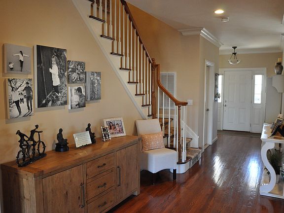 3rd image of 11 Lorien Pl