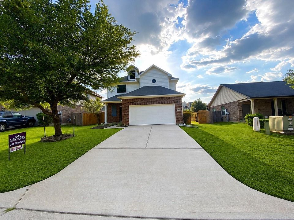 1st image of 4903 Summer Ridge Dr