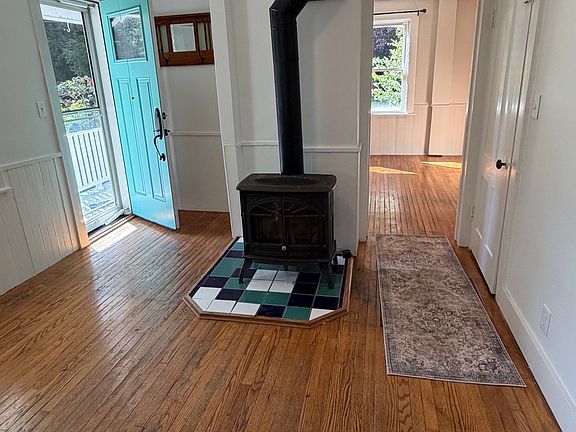 5th image of 625 Spring St #1