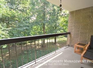 5150 Maris Ave APT 300, Alexandria, VA 22304