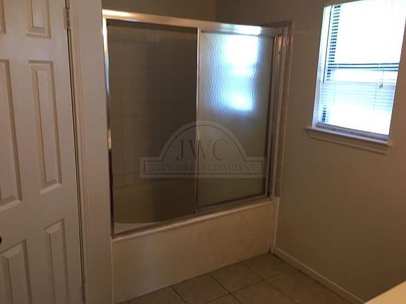 4th image of 4306 Colby Dr
