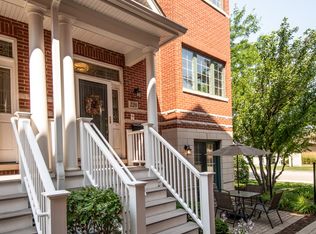 220 N Addison Ave, Elmhurst, IL 60126