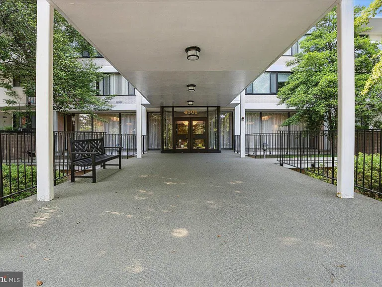 4501 Arlington Blvd #229 — Photo 25