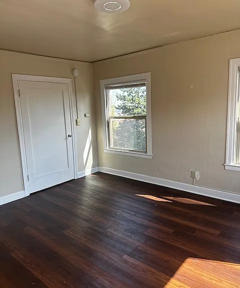 CharlesBee Apartments — Photo 18