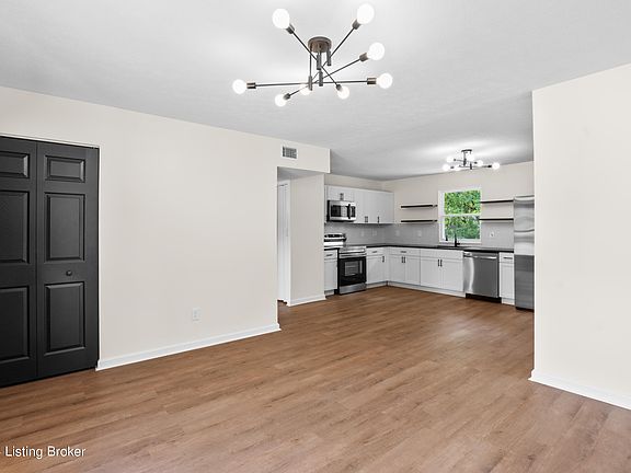 2nd image of 7917 Mango Dr