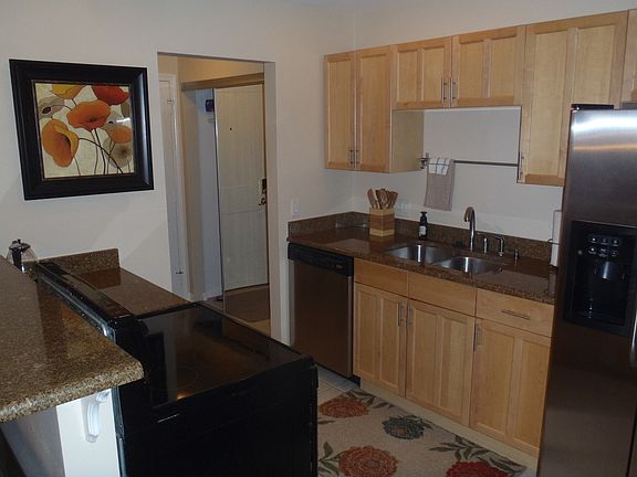 3rd image of 630 Perrie Dr APT 202