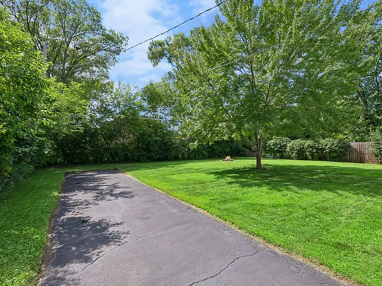 8440 Wentworth Ave S — Photo 31