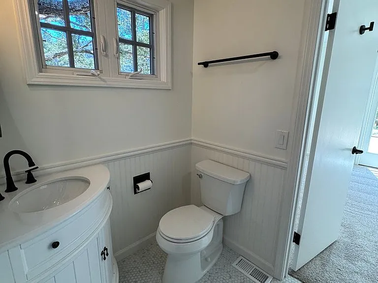 21 Village Dr — Photo 14
