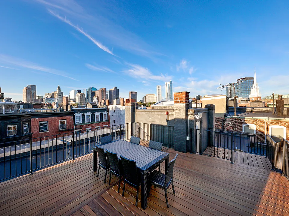 8 Battery St #13