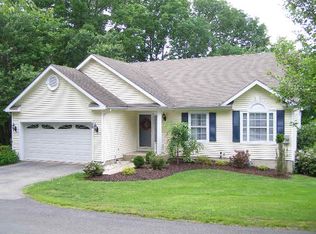 98 Canada Goose Dr, Hackettstown, NJ 07840