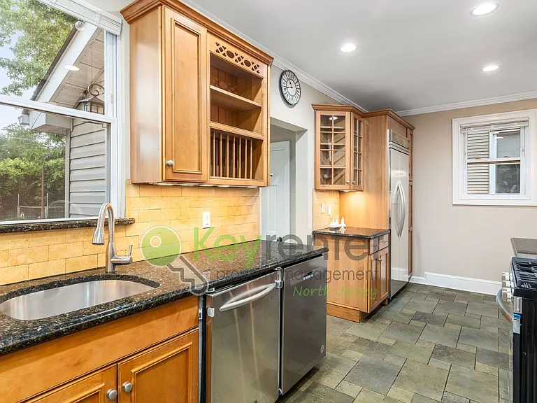 22 Preston St — Photo 4
