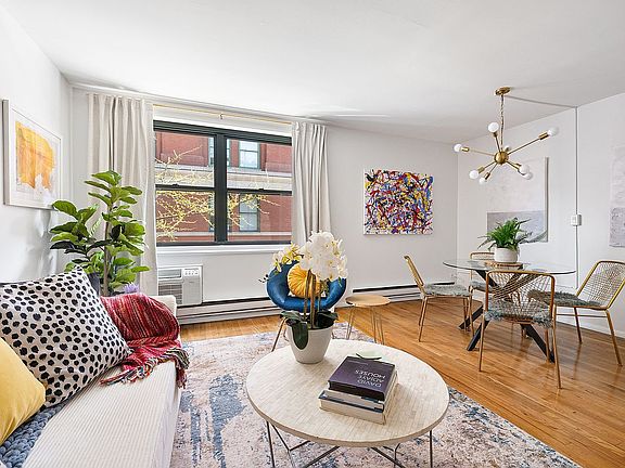 2nd image of 636 Washington St APT 3A