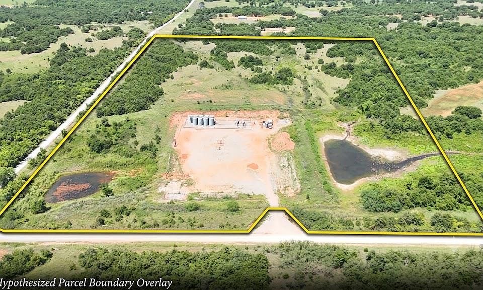 1st image of W Grumman Rd