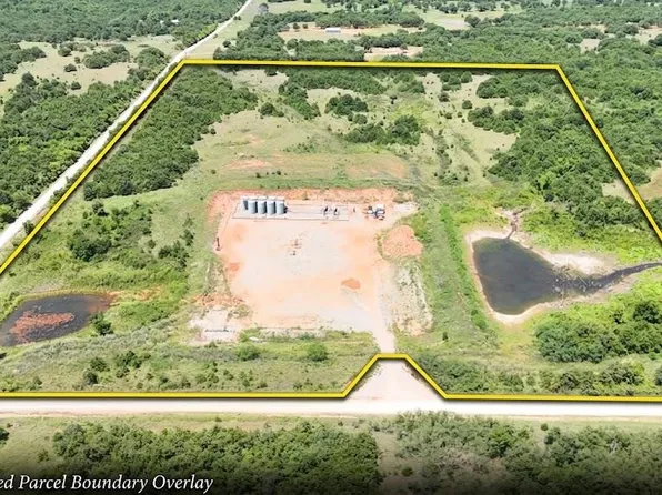 W Grumman Rd, Lindsay, OK 73052