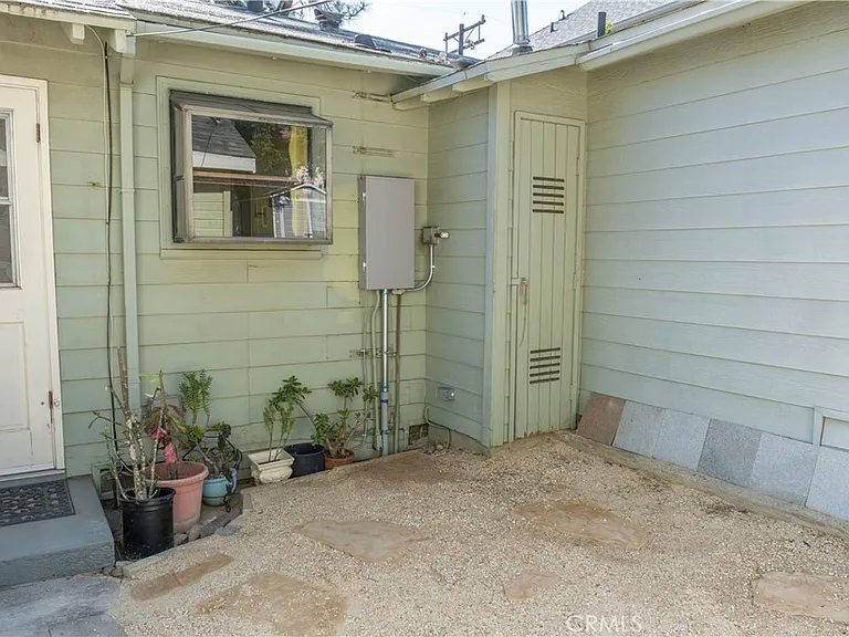 2941 Piedmont Ave — Photo 31