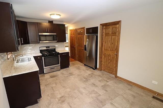 1st image of 9329 S Kolmar Ave #2